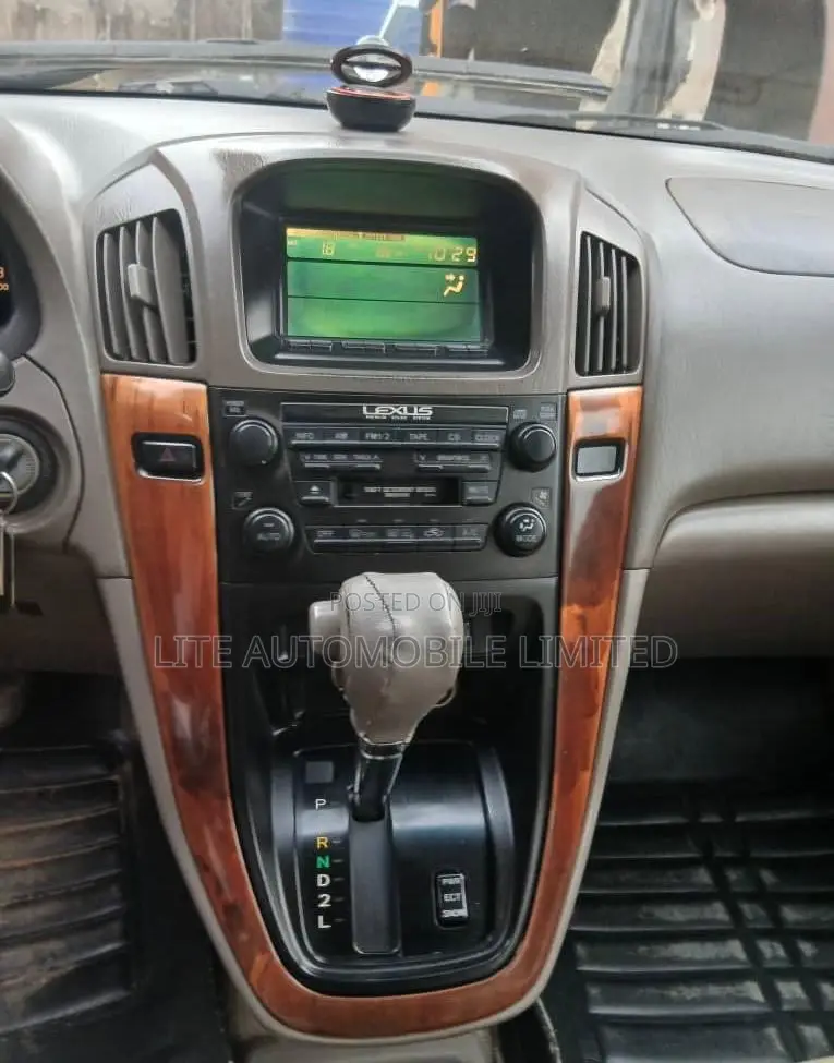 Lexus RX 300 2WD 2000 Blue