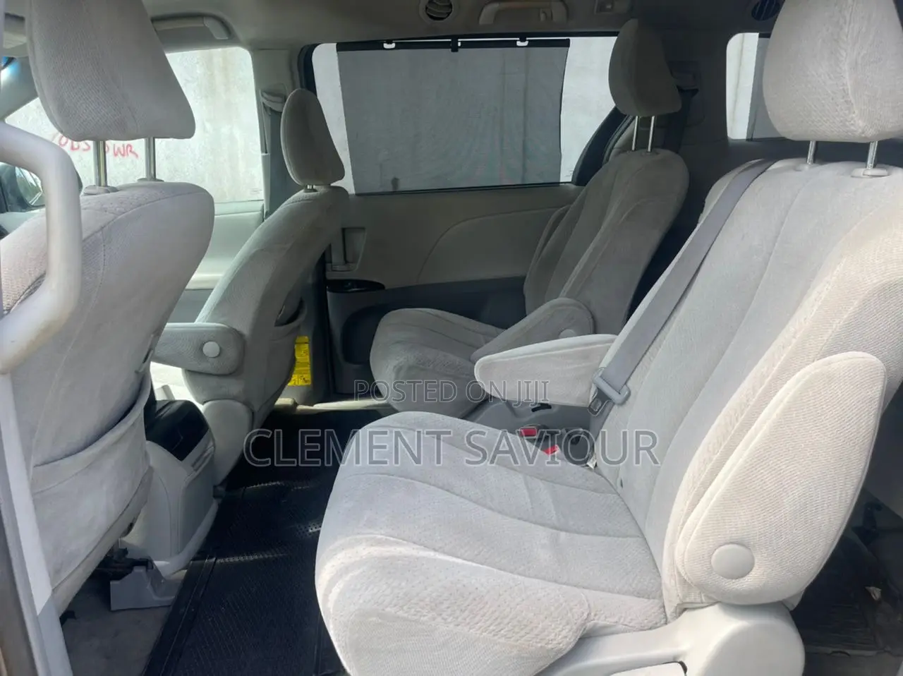 Toyota Sienna XLE FWD 8-Passenger 2013 Gray