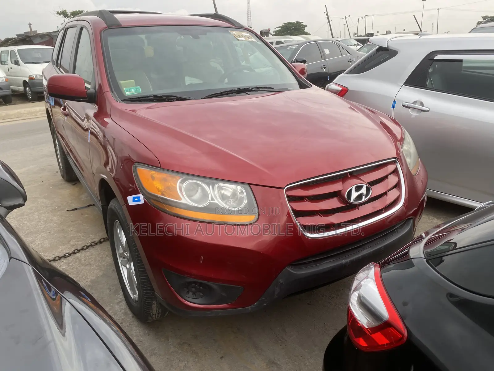 Hyundai Santa Fe 2.2 CRDi Automatic 2011 Red