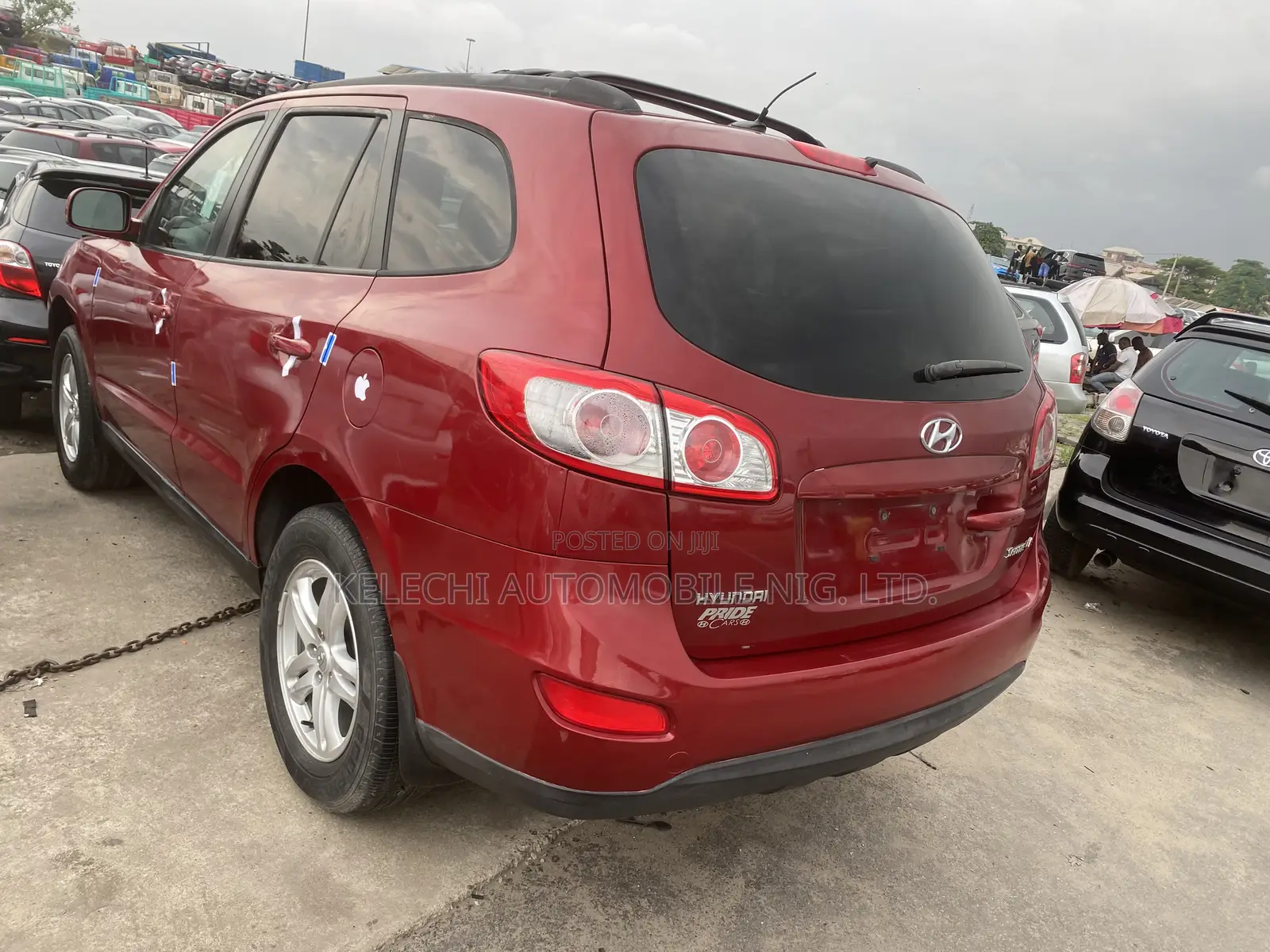 Hyundai Santa Fe 2.2 CRDi Automatic 2011 Red