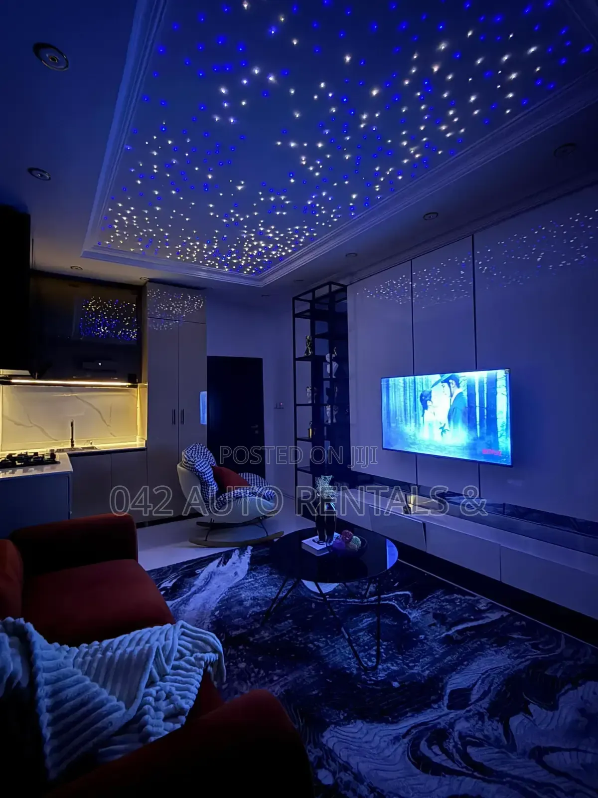 Deluxe 1 Bedroom Bathtub Apartment With Red Room