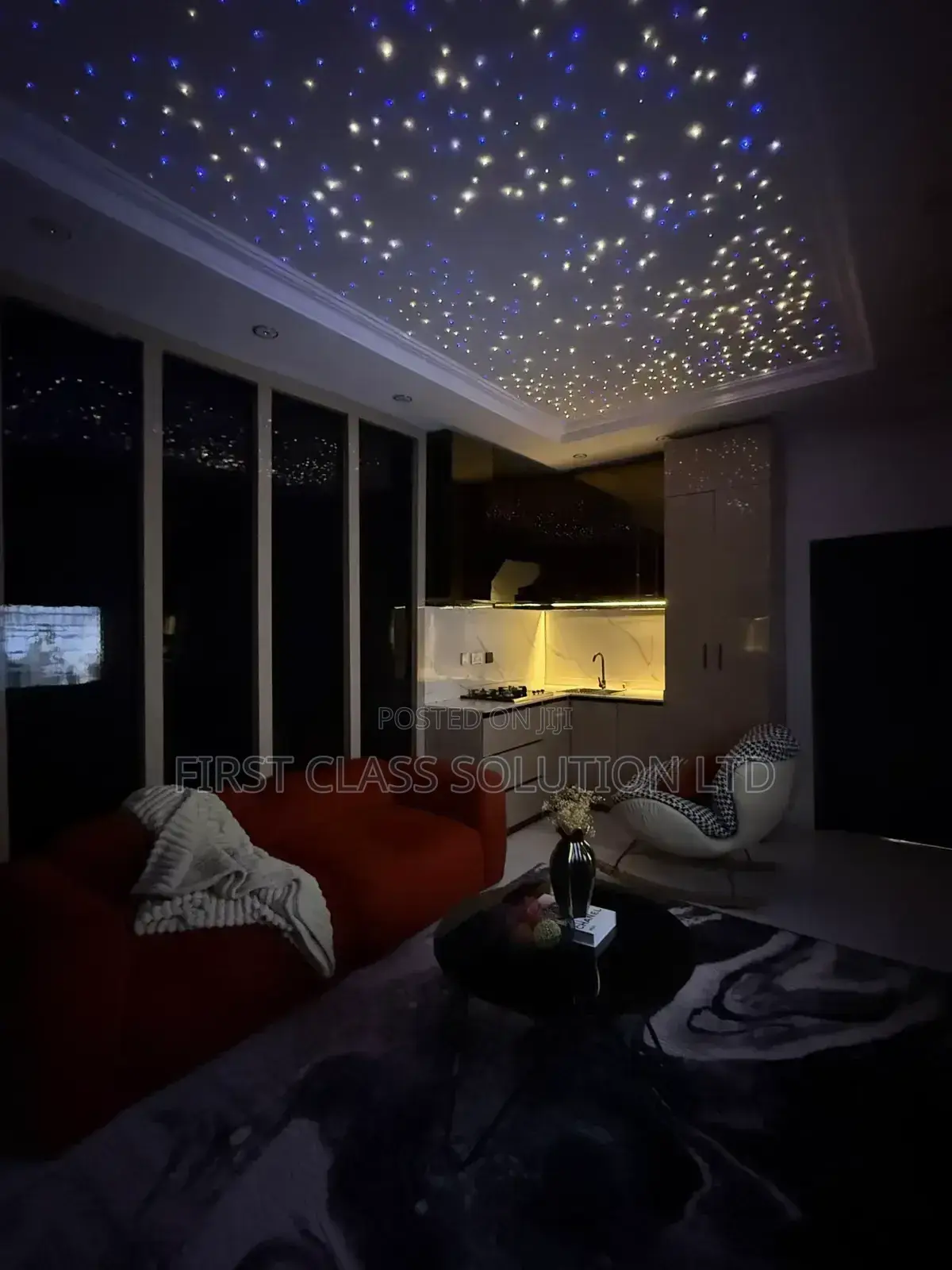 Deluxe 1 Bedroom Bathtub Apartment With Red Room