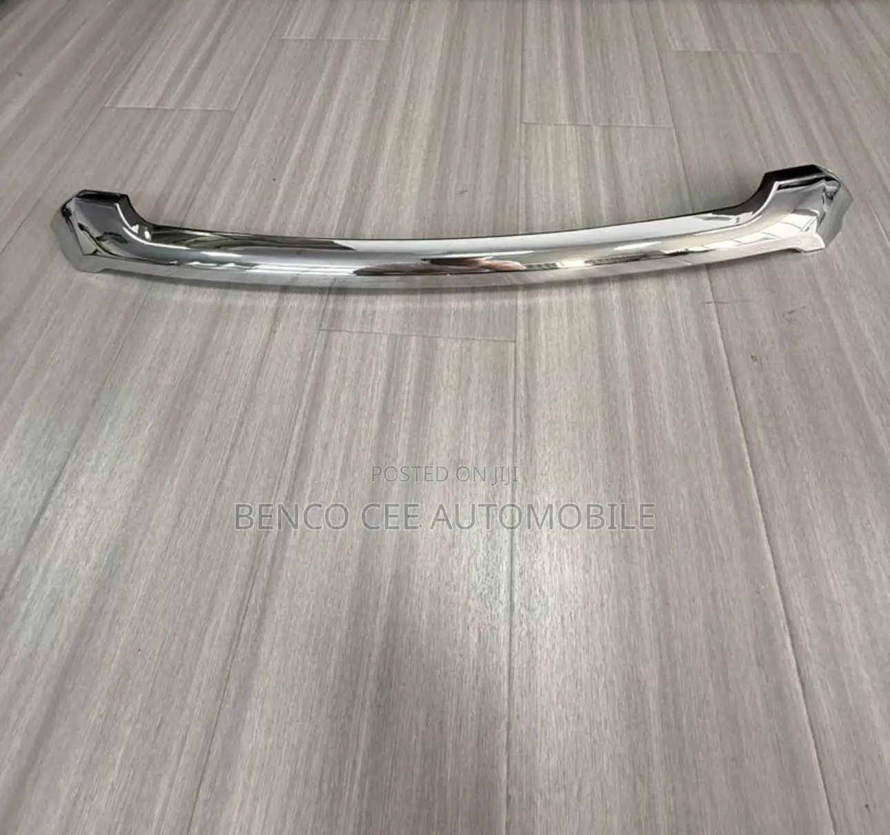 Bonnet Chrome Toyota Hilux