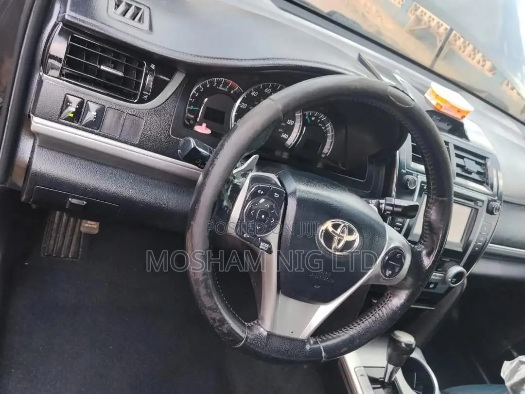 Toyota Camry 2012 Gray