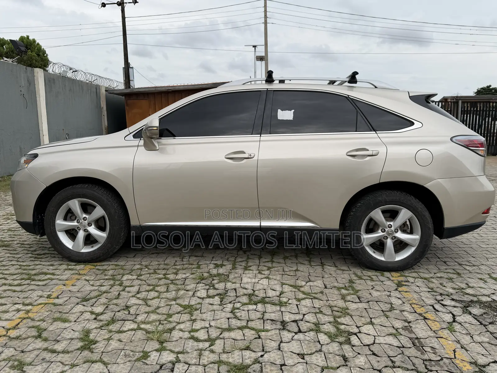 Lexus RX 350 FWD 2013 Gold