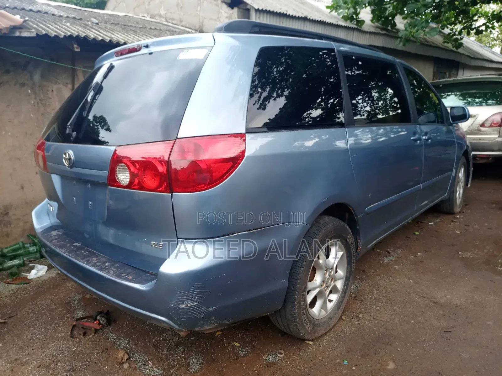 Toyota Sienna 2006 Blue