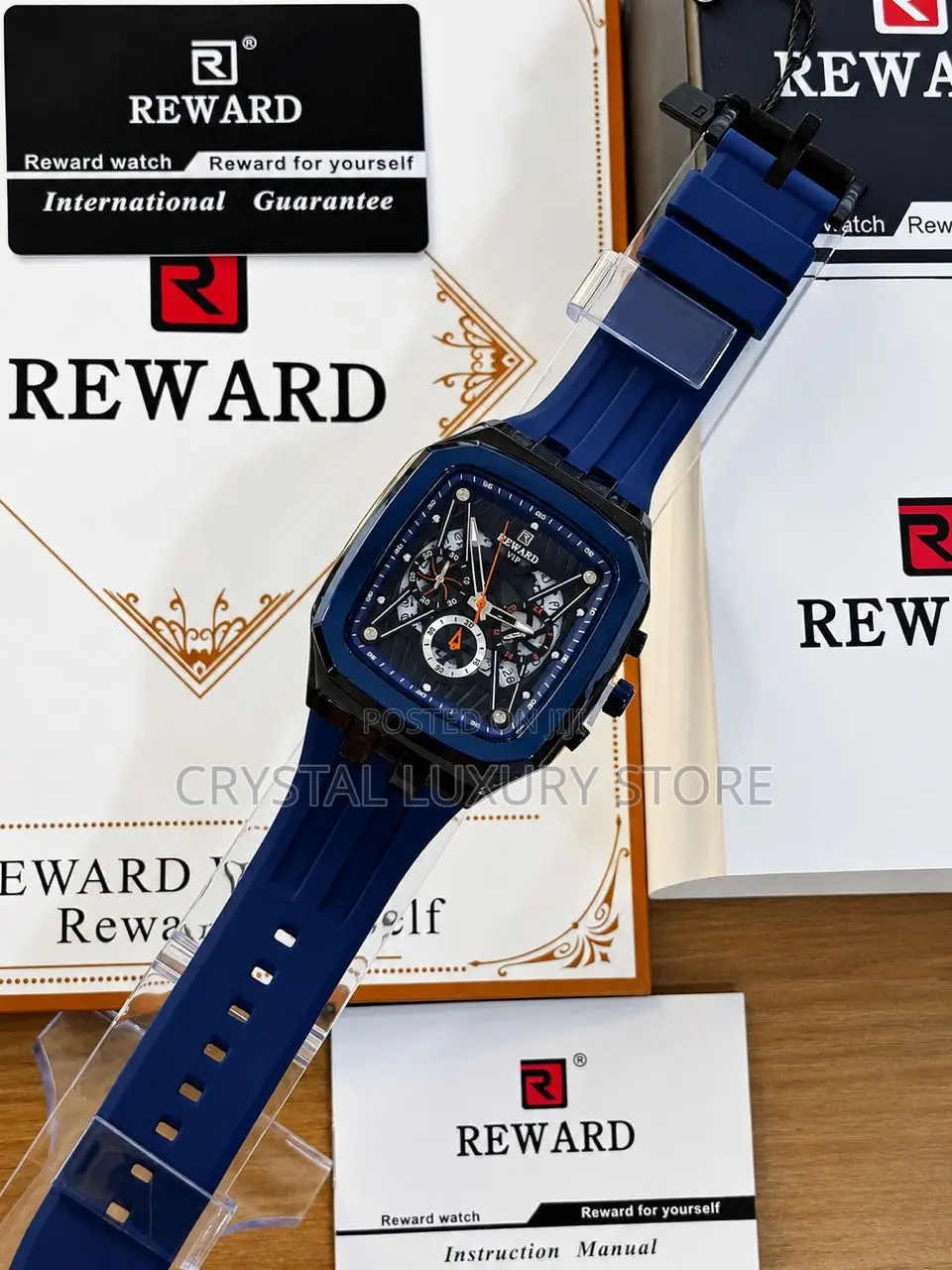 Reward Quality Men Rubber Strap Wristwatch