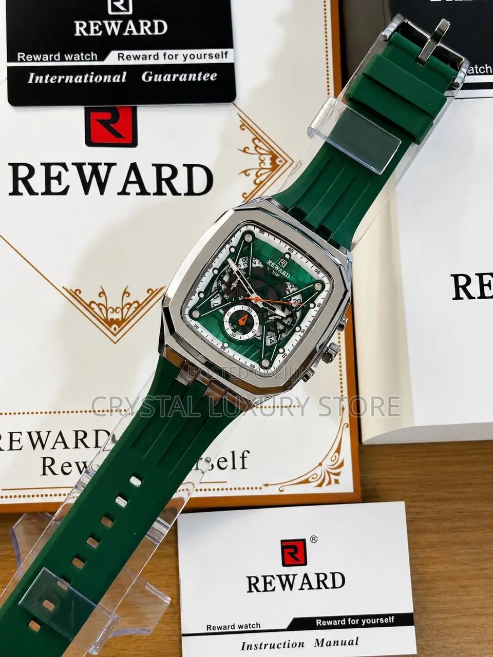 Reward Quality Men Rubber Strap Wristwatch