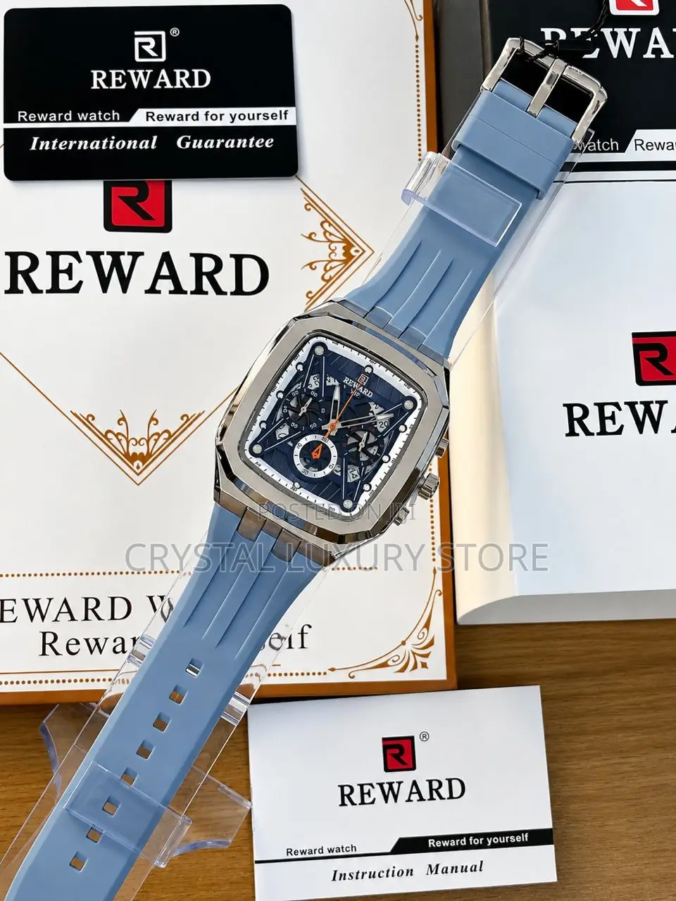 Reward Quality Men Rubber Strap Wristwatch