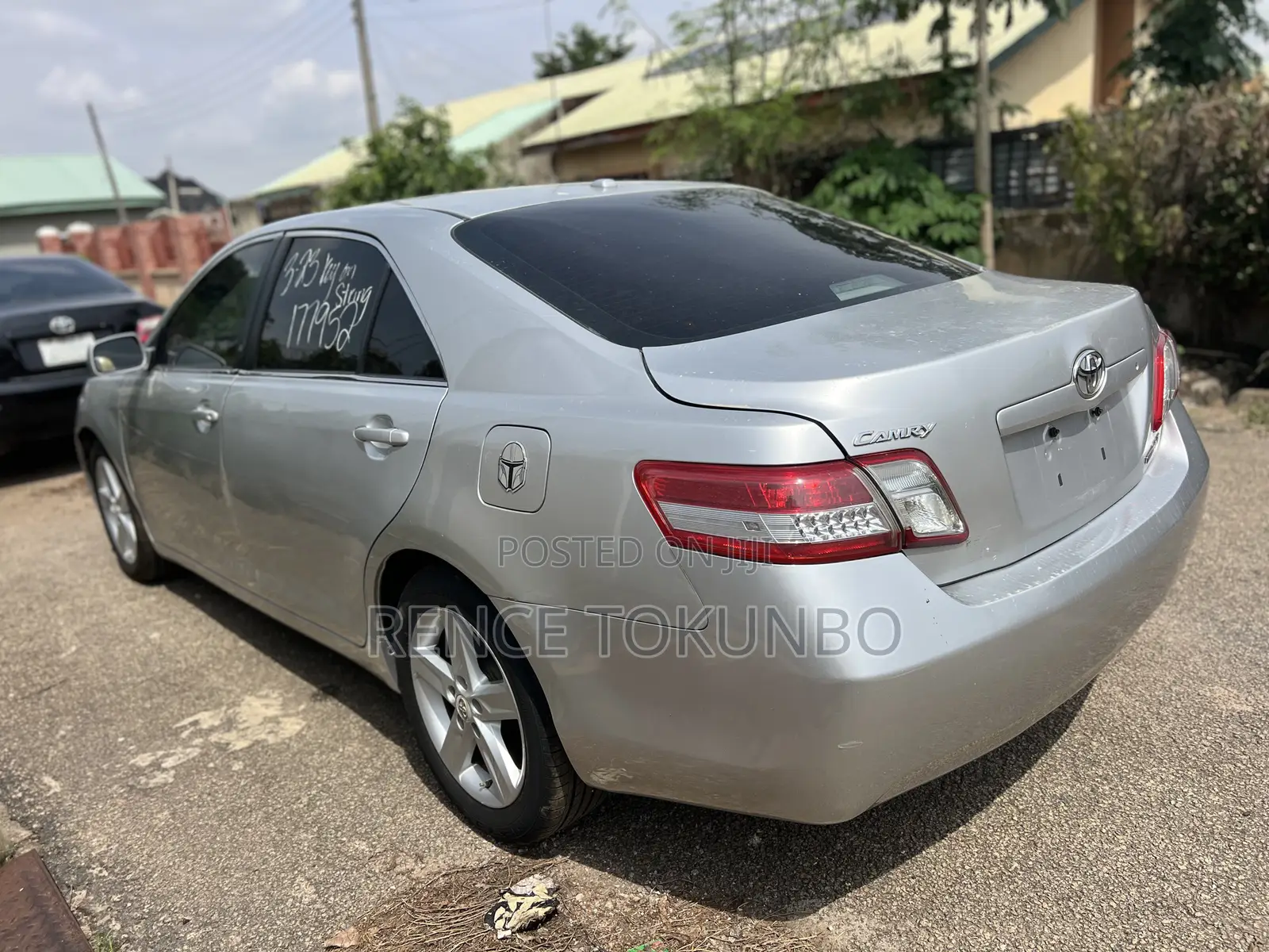 Toyota Camry 2011 Silver