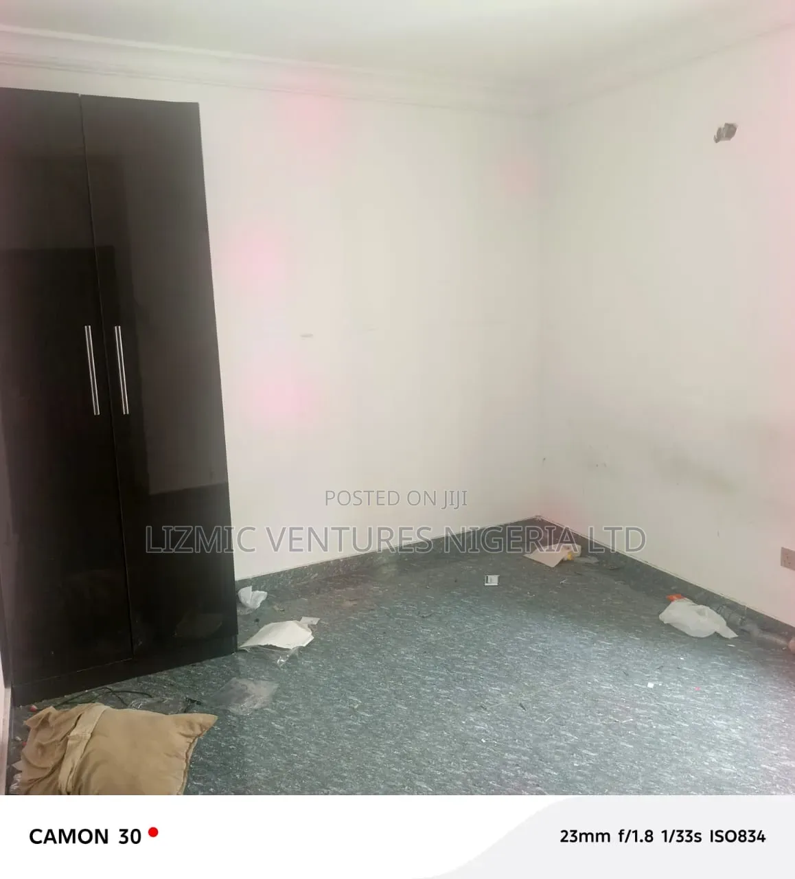 3bdrm Block of Flats in Military Zone, Ejigbo / Ejigbo for sale