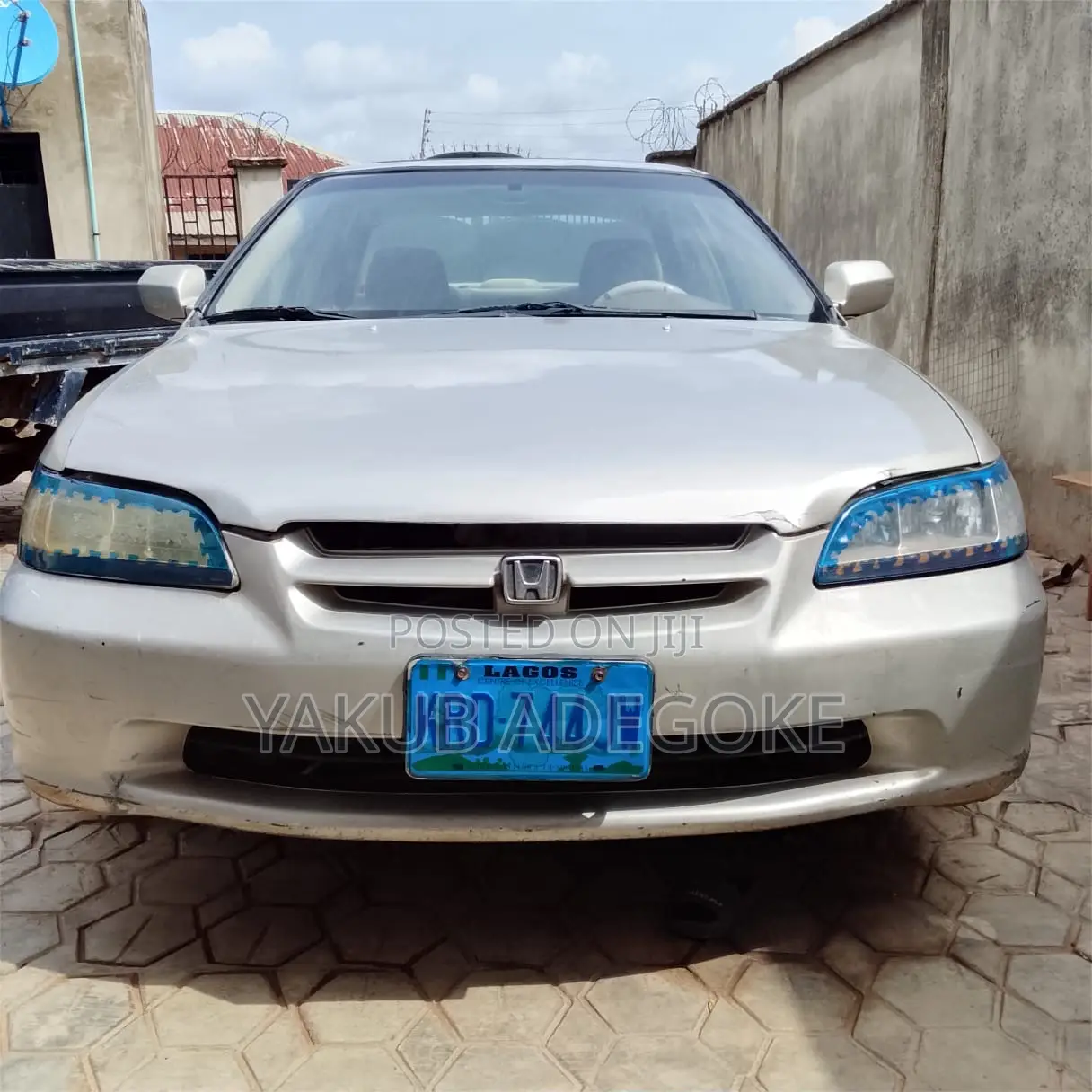 Honda Accord 2000 Silver