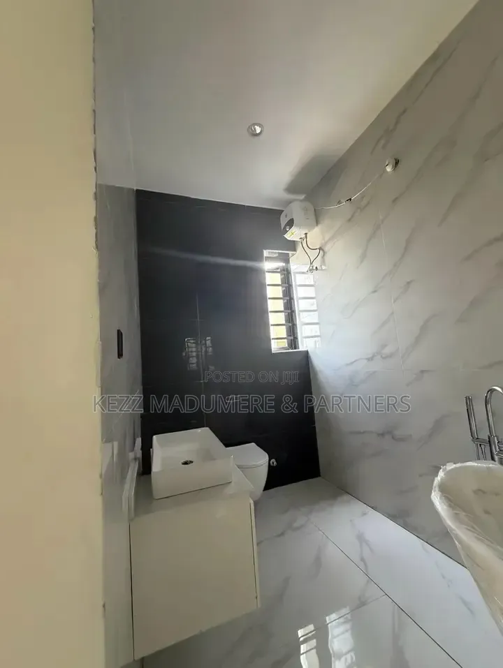4bdrm Duplex in Ada George Port, New Layout for sale