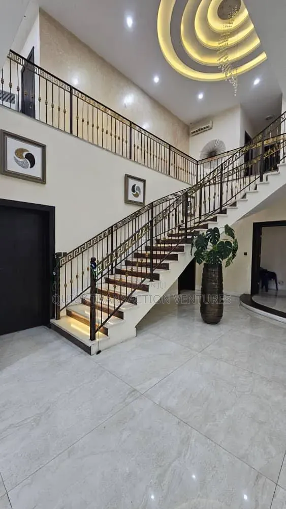 7bdrm Duplex in Pinnock Beach Estate, Lekki Phase 1 for sale