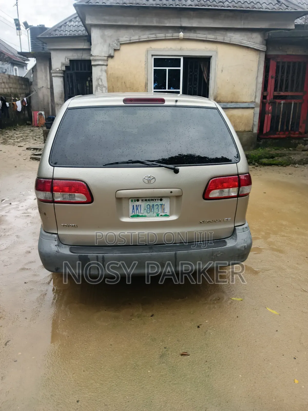 Toyota Sienna LE 2002 Brown