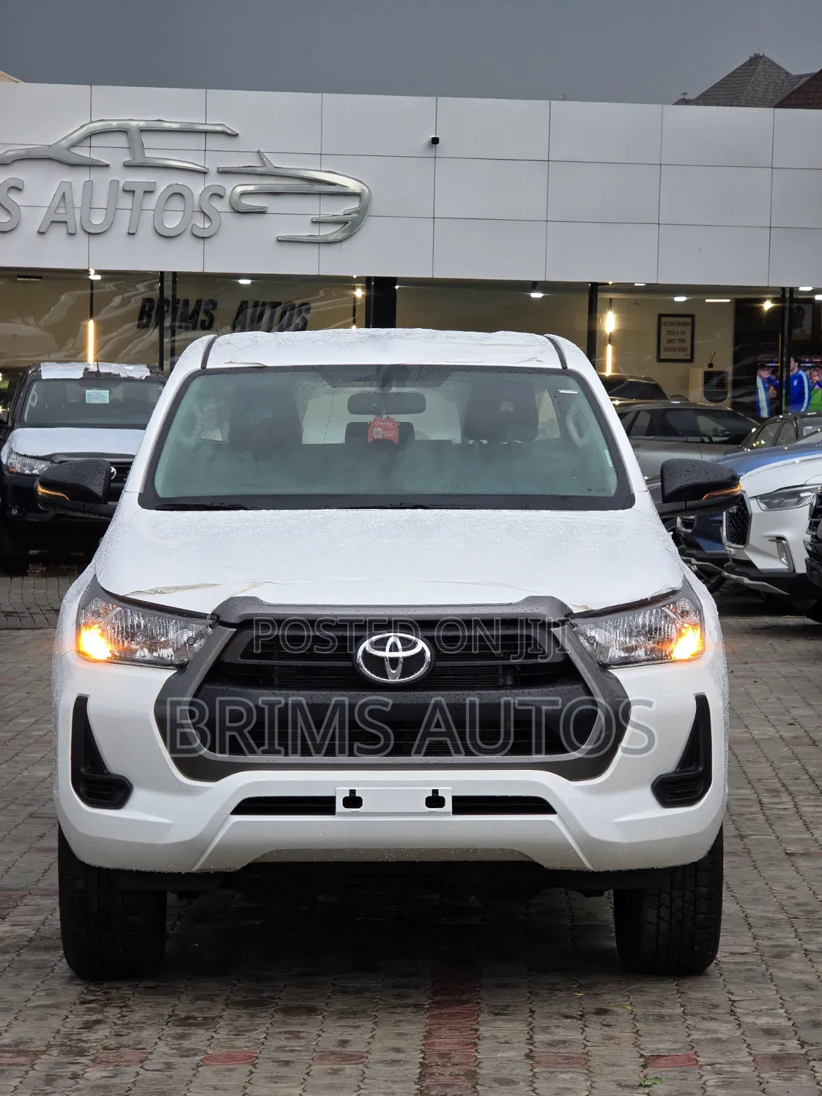 New Toyota Hilux 2025 White
