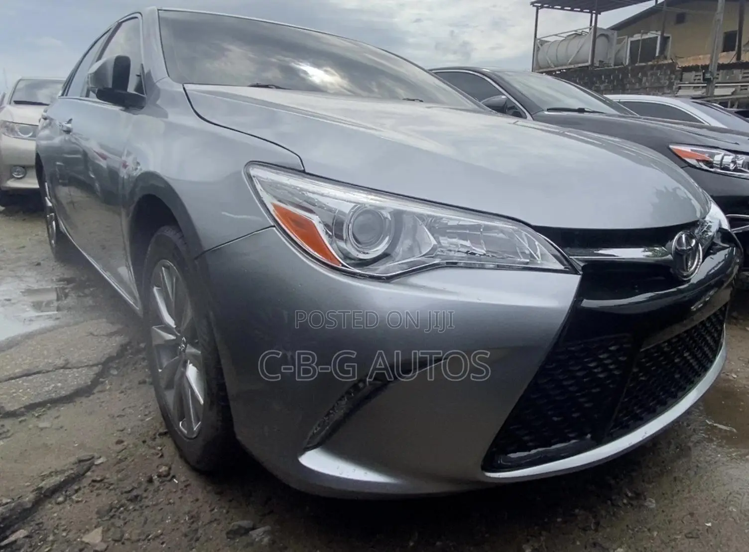 Toyota Camry XLE 4dr Sedan (2.5L 4cyl 6A) 2017 Silver