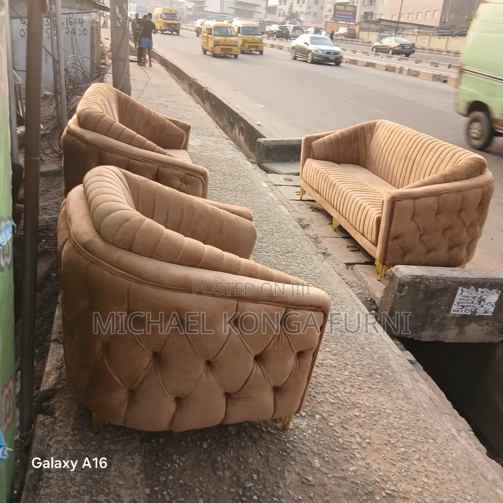 Beautul Sofa Set