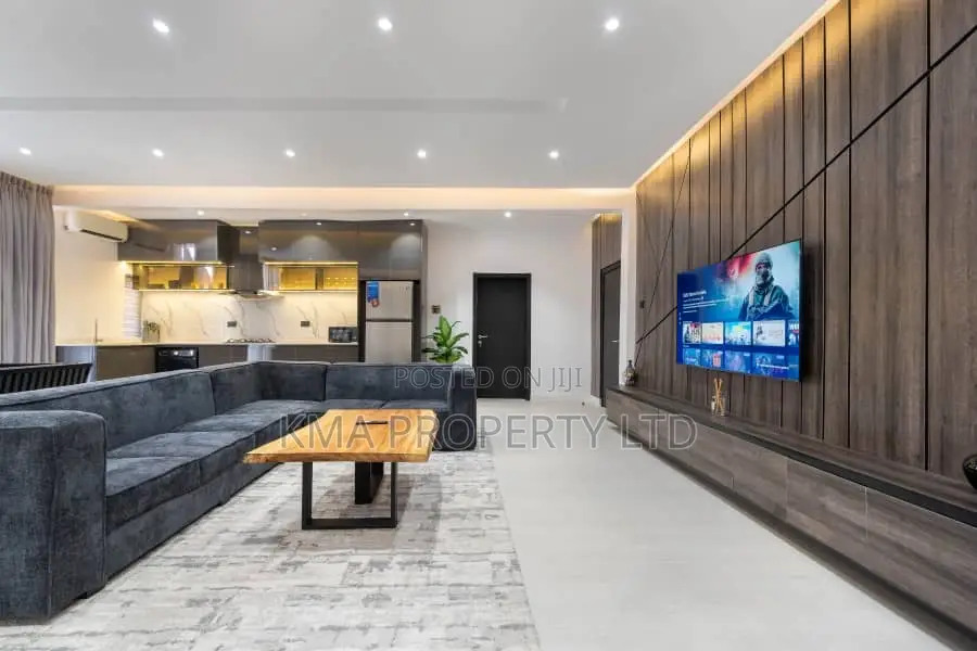 Luxurious and Spacious 2 Bedroom Apartment With Snooker