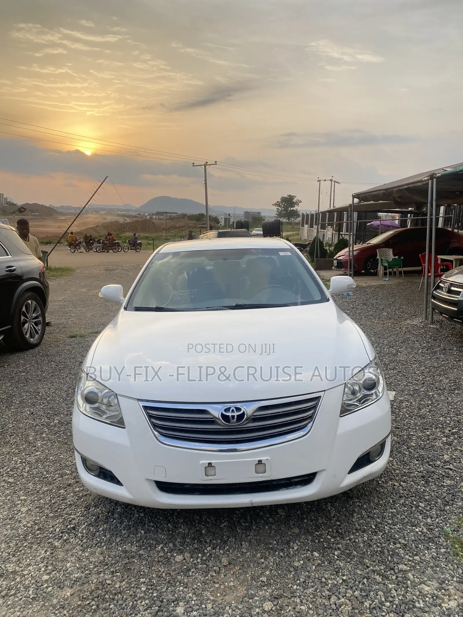Toyota Camry XLE 4dr Sedan (2.5L 4cyl 6AM) 2010 White