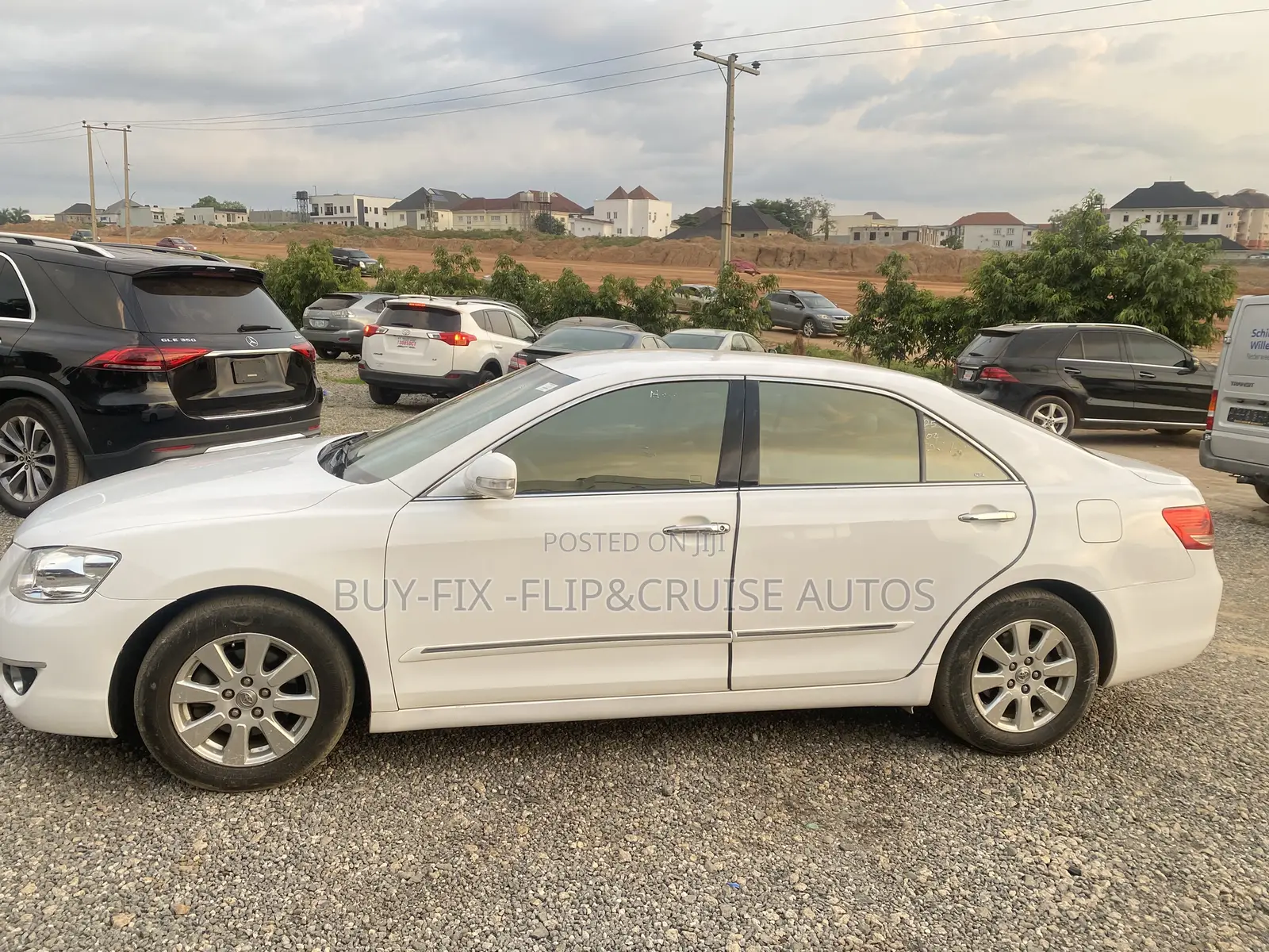 Toyota Camry XLE 4dr Sedan (2.5L 4cyl 6AM) 2010 White