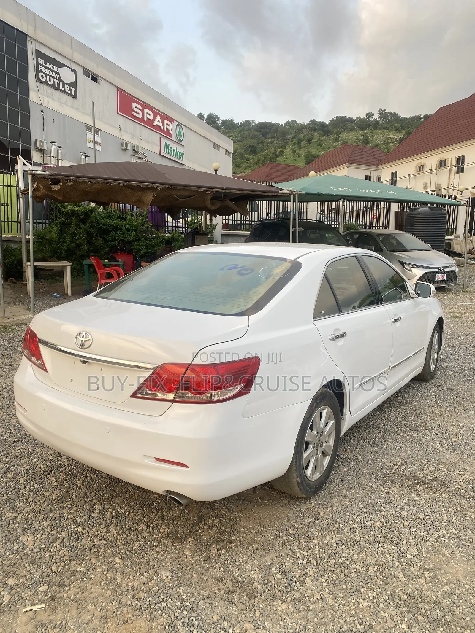 Toyota Camry XLE 4dr Sedan (2.5L 4cyl 6AM) 2010 White