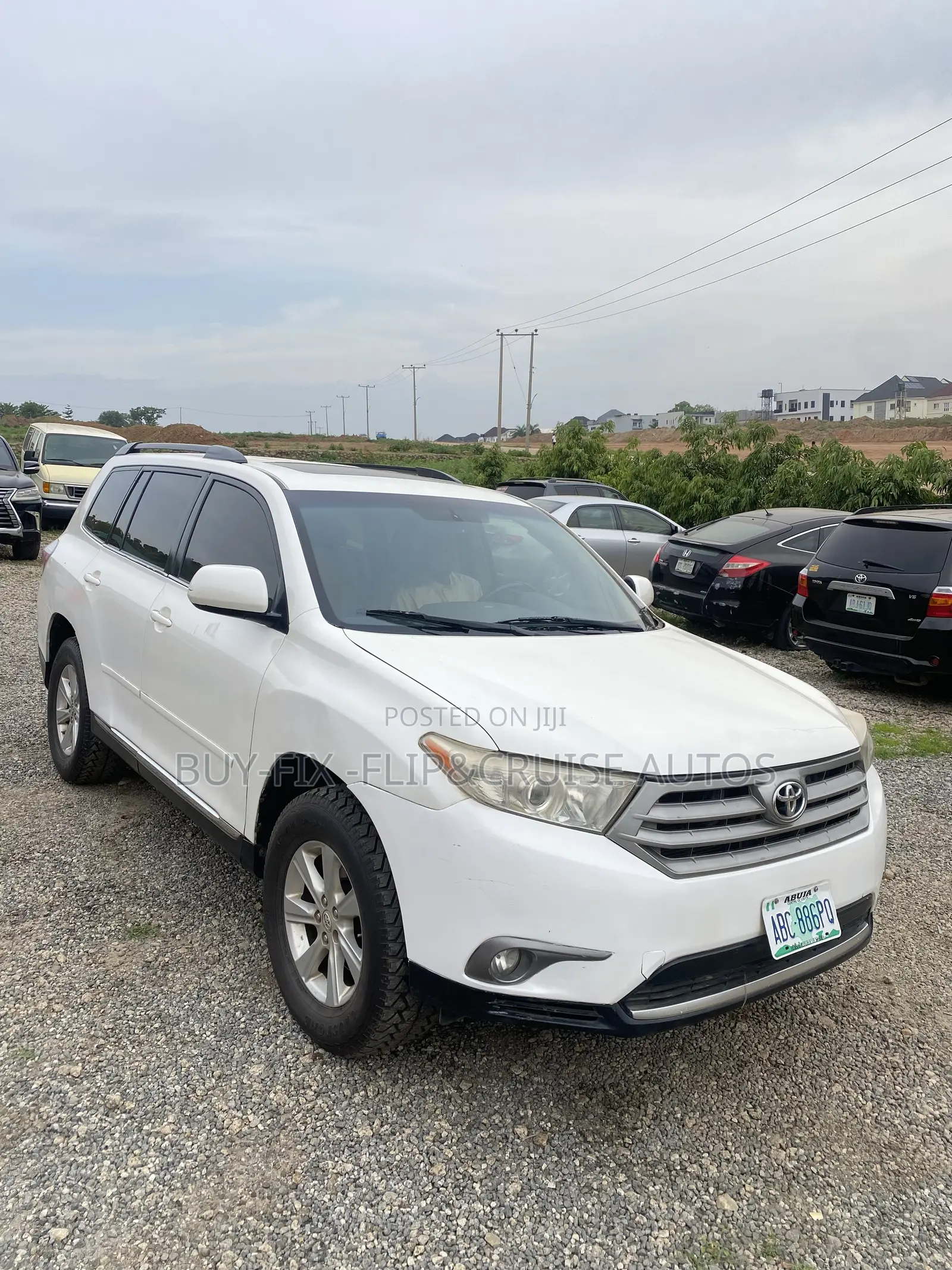 Toyota Highlander SE 2012 White