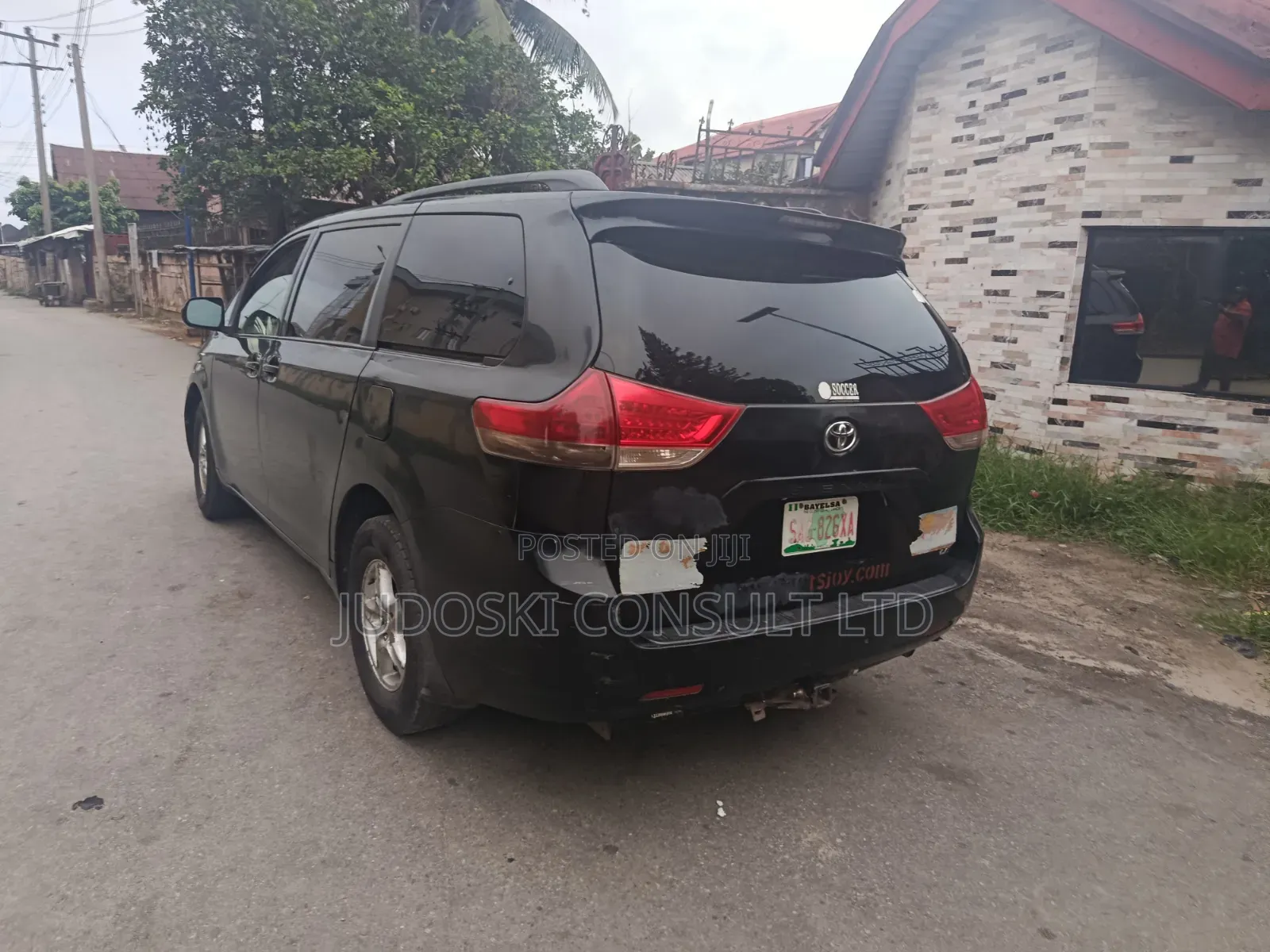 Toyota Sienna 2013 Black