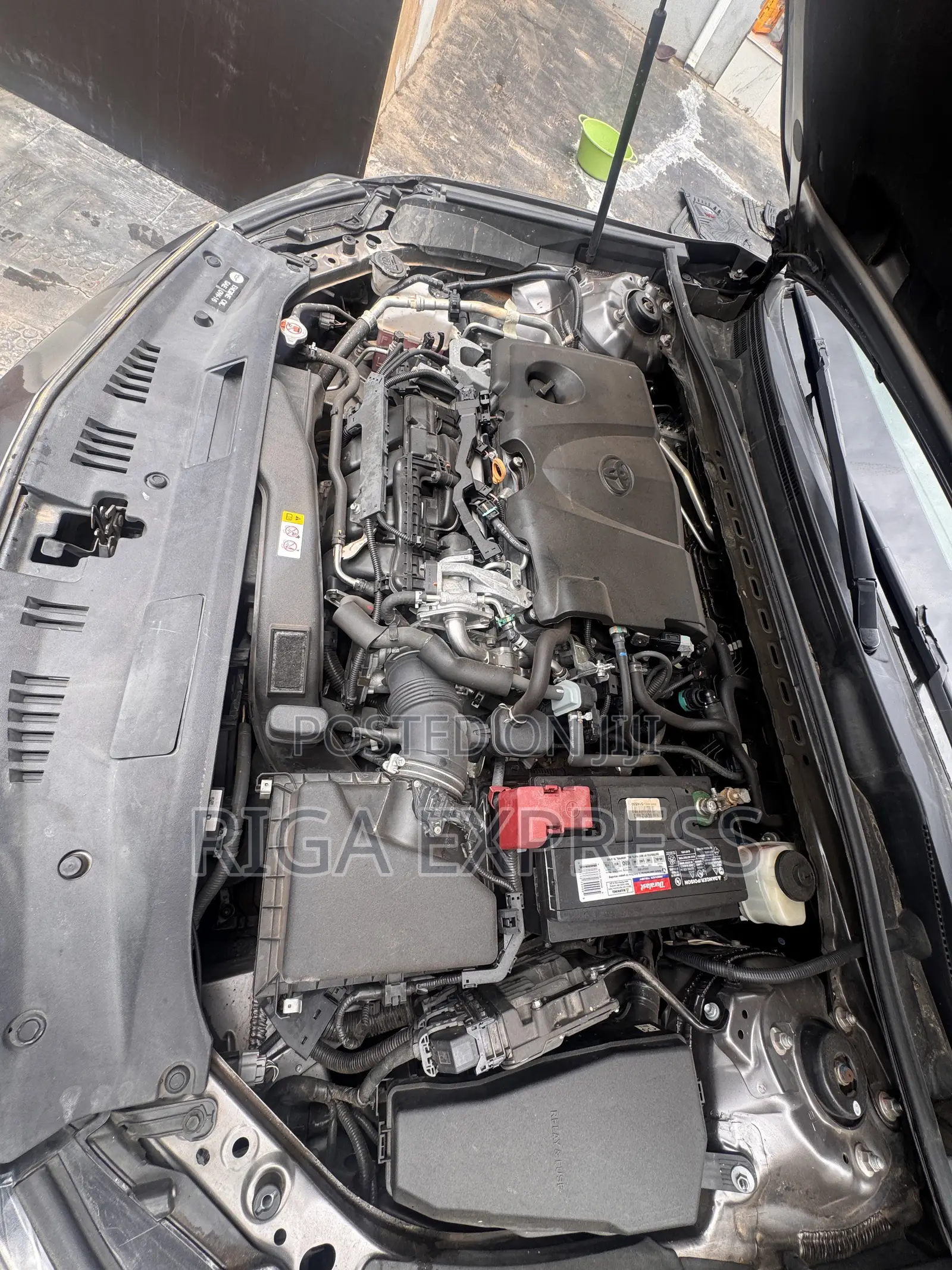 Toyota Camry LE FWD (2.5L 4cyl 8AM) 2018 Gray