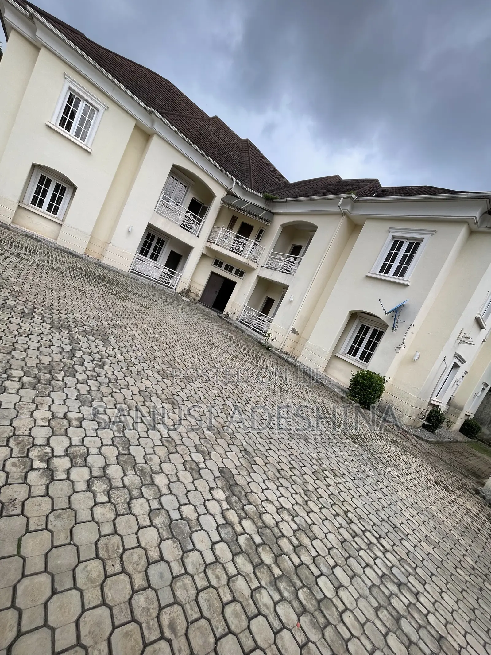 3bdrm Duplex in Gwarimpa Estate,Fct, Gwarinpa for rent