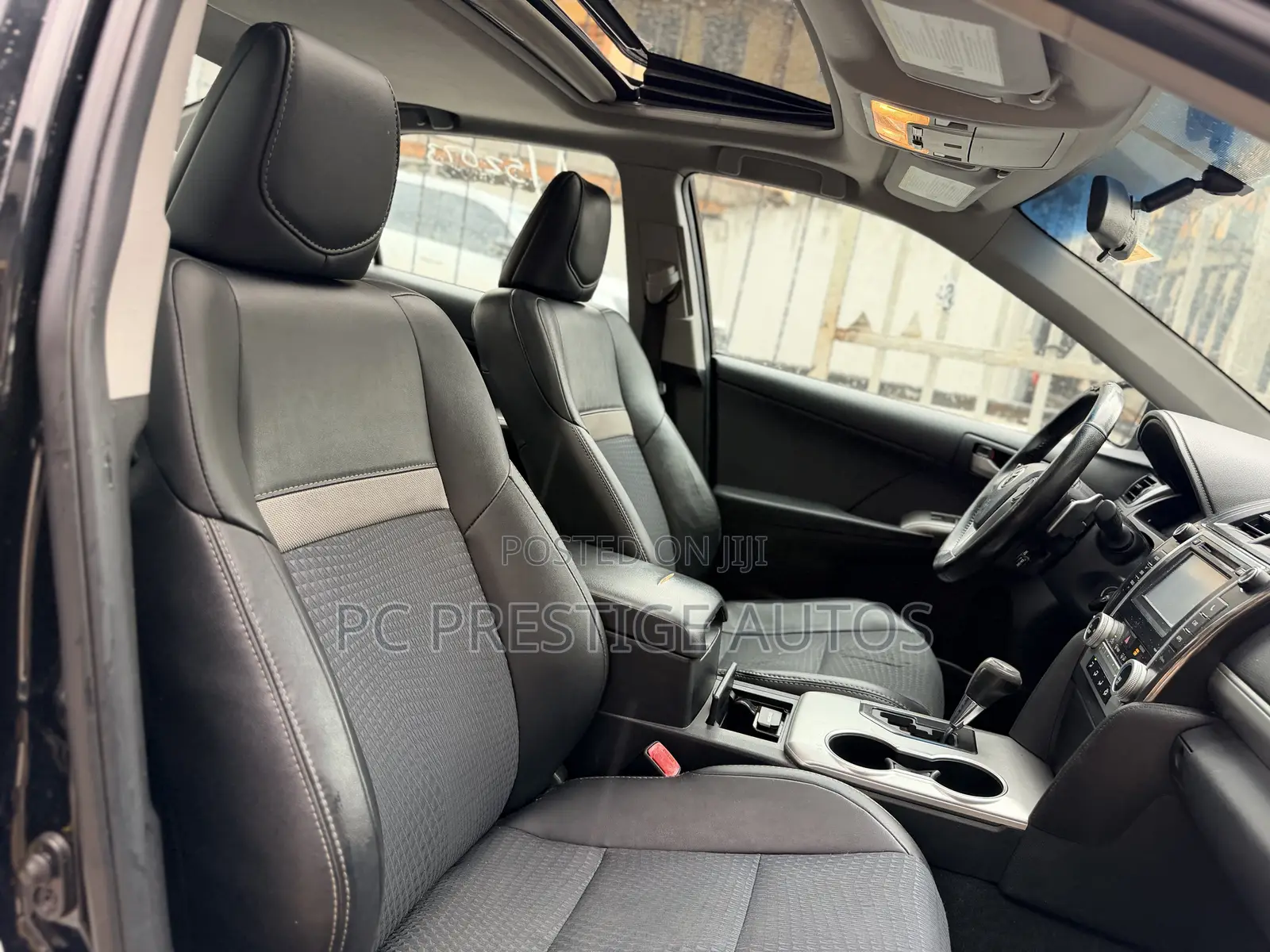 Toyota Camry SE 4dr Sedan (2.5L 4cyl 6A) 2013 Black