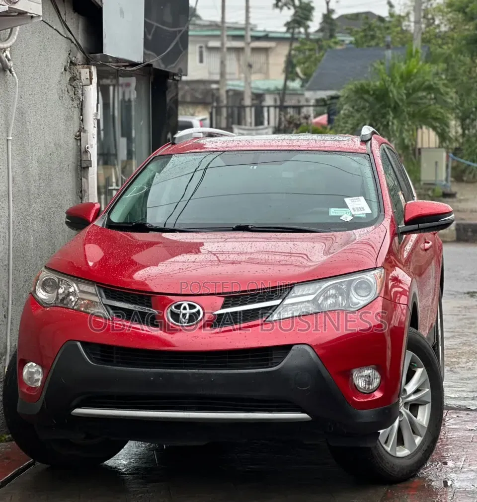 Toyota RAV4 2015 Red