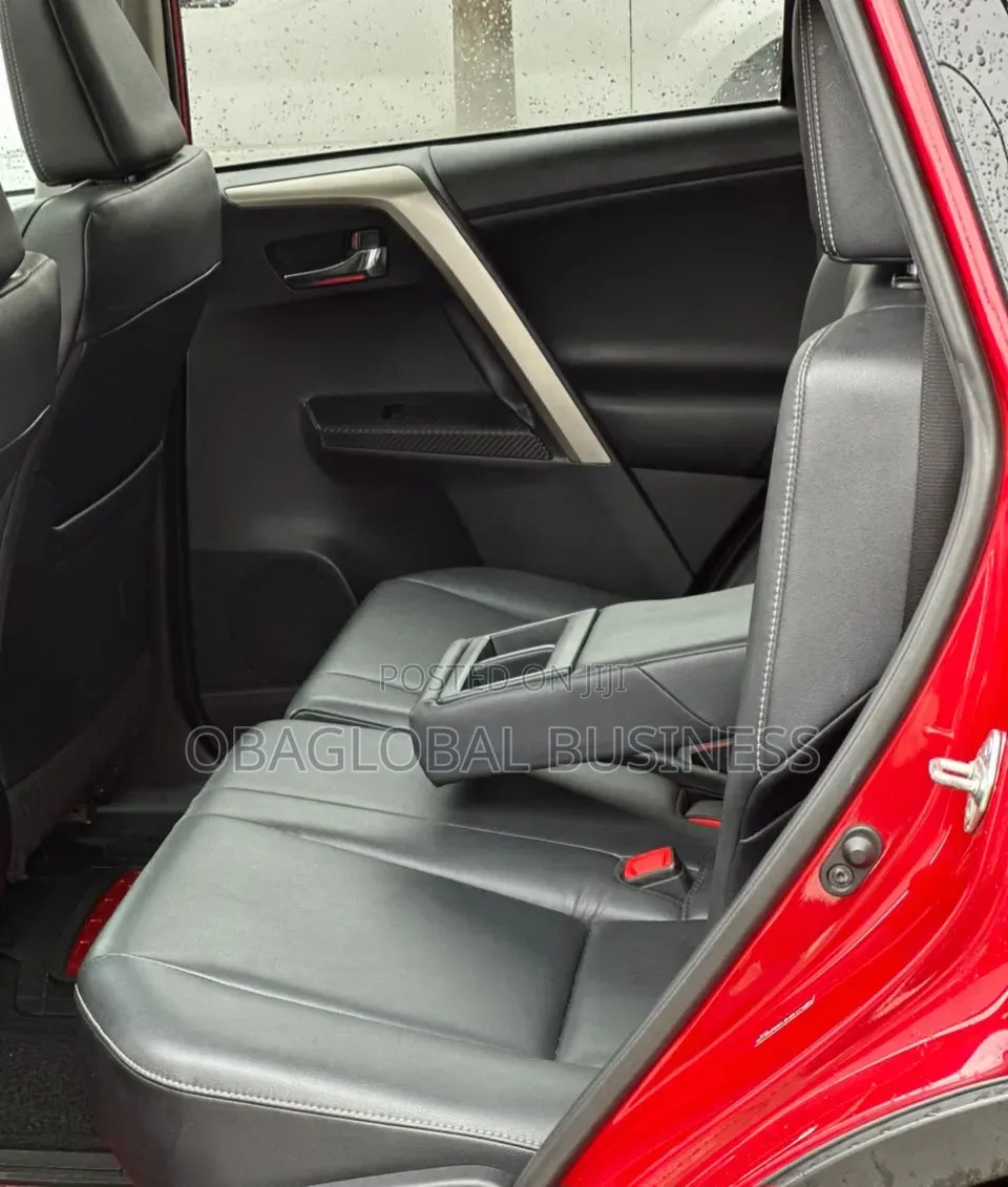 Toyota RAV4 2015 Red