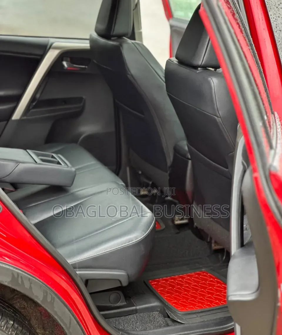 Toyota RAV4 2015 Red