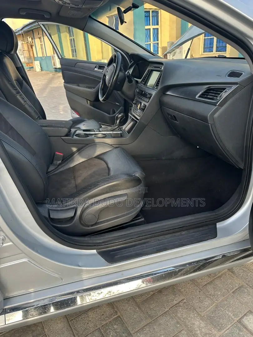 Hyundai Sonata SE 2016 Silver