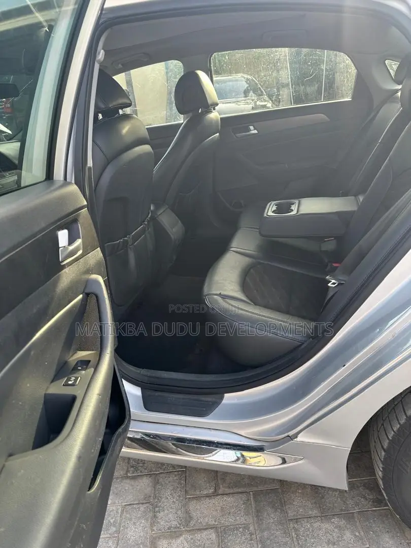 Hyundai Sonata SE 2016 Silver