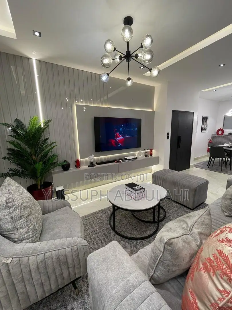 2 Bedrooms Maryland Anthony