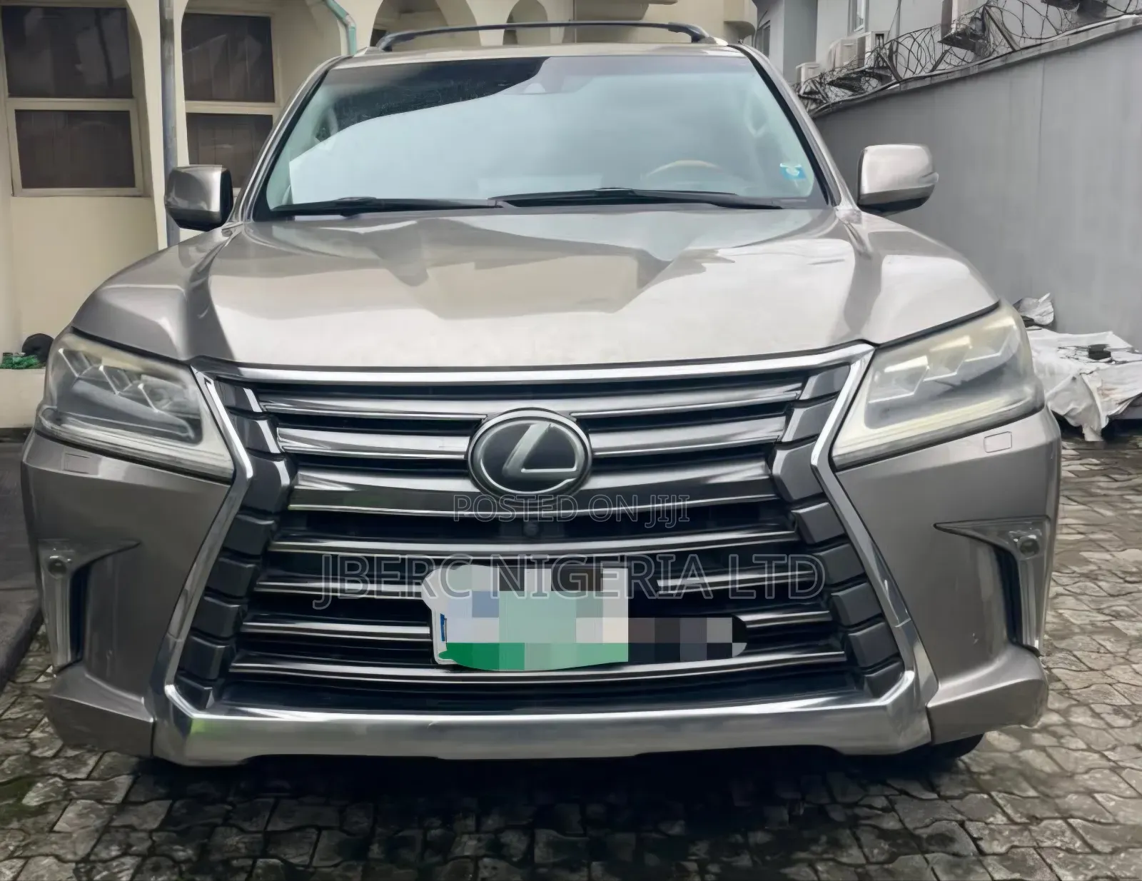Lexus LX 570 AWD 2016 Gray