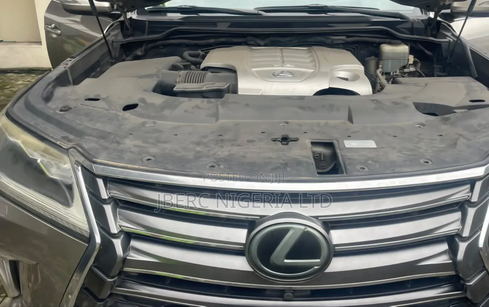 Lexus LX 570 AWD 2016 Gray