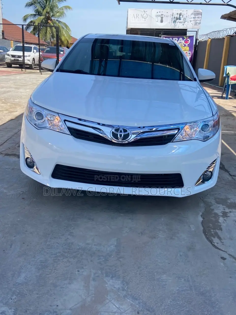 Toyota Camry XLE V6 4dr Sedan (3.5L 6cyl 6A) 2012 White