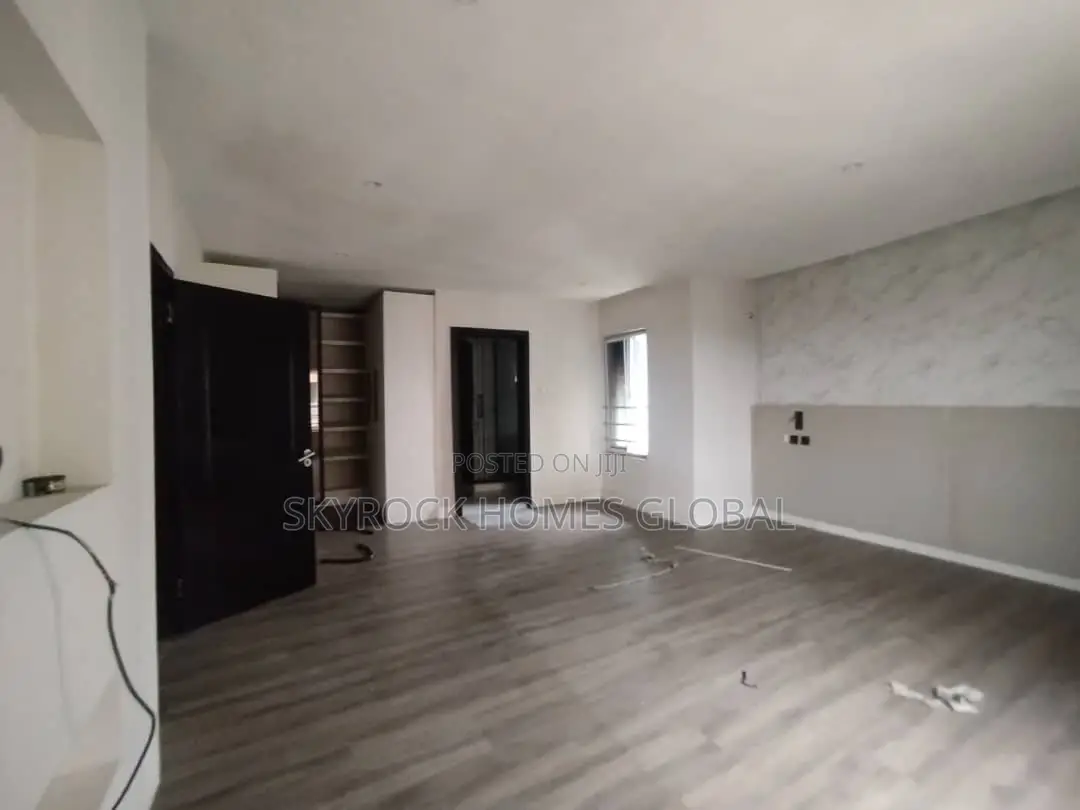3bdrm Block of Flats in Ikate for rent