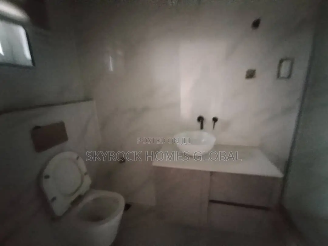 3bdrm Block of Flats in Ikate for rent
