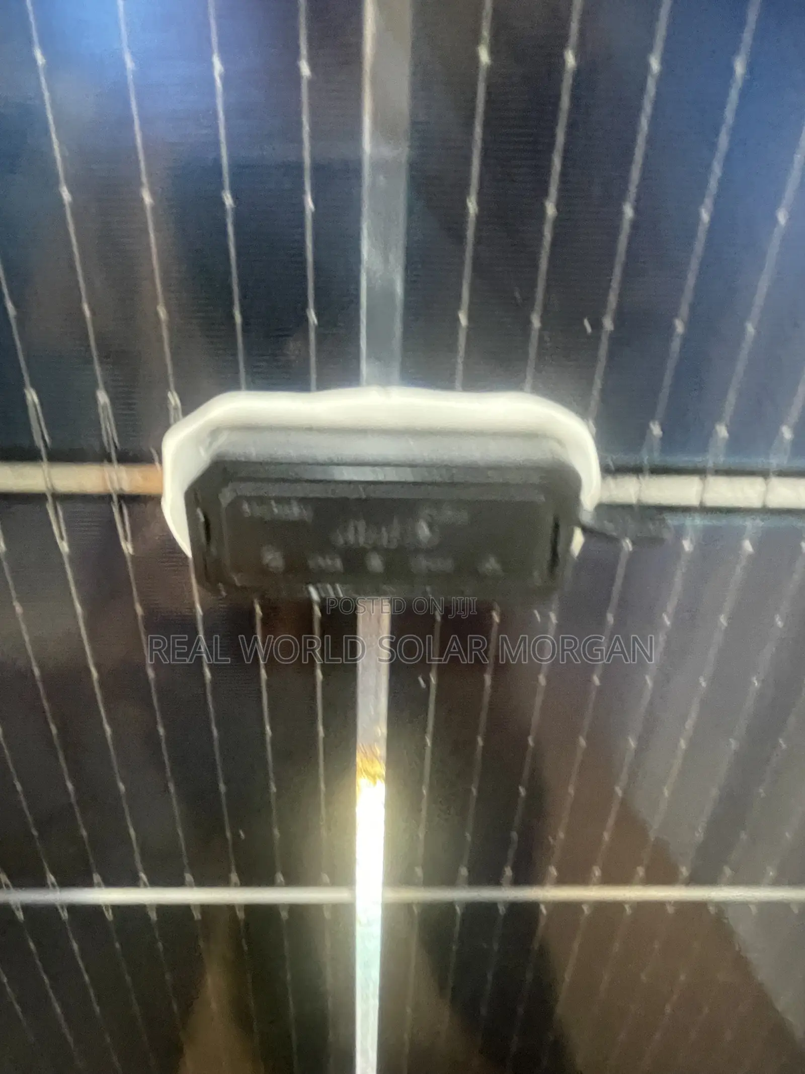 600w Jinko Solar Panel 144cells | 16bb