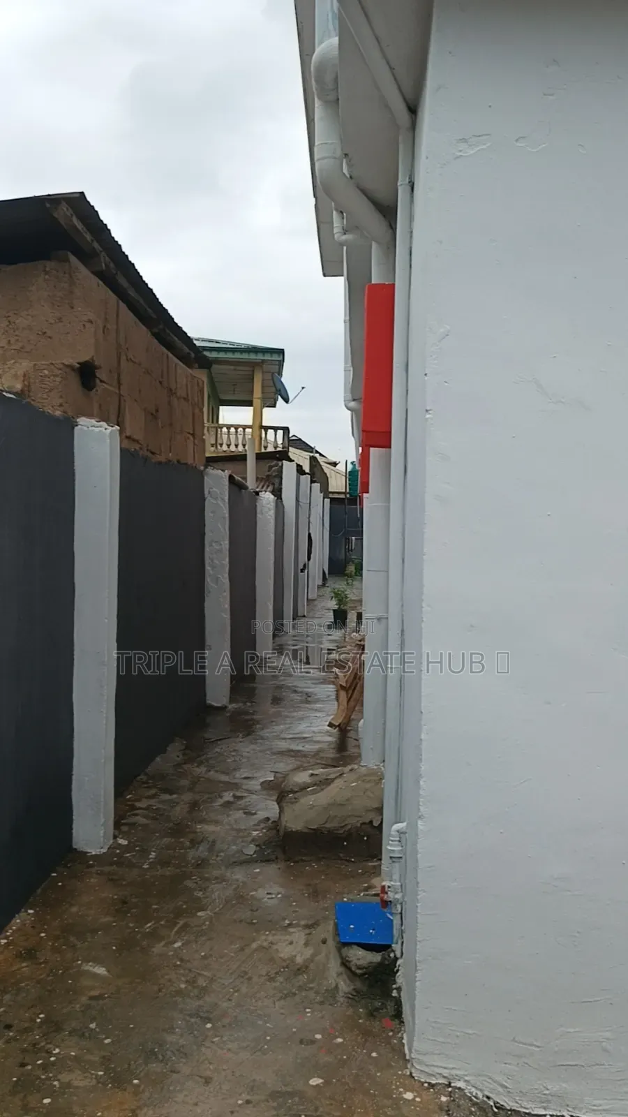 2bdrm Block of Flats in Alimosho for sale