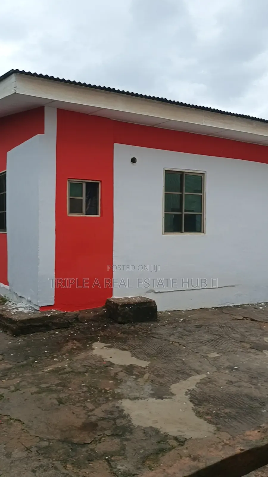 2bdrm Block of Flats in Alimosho for sale