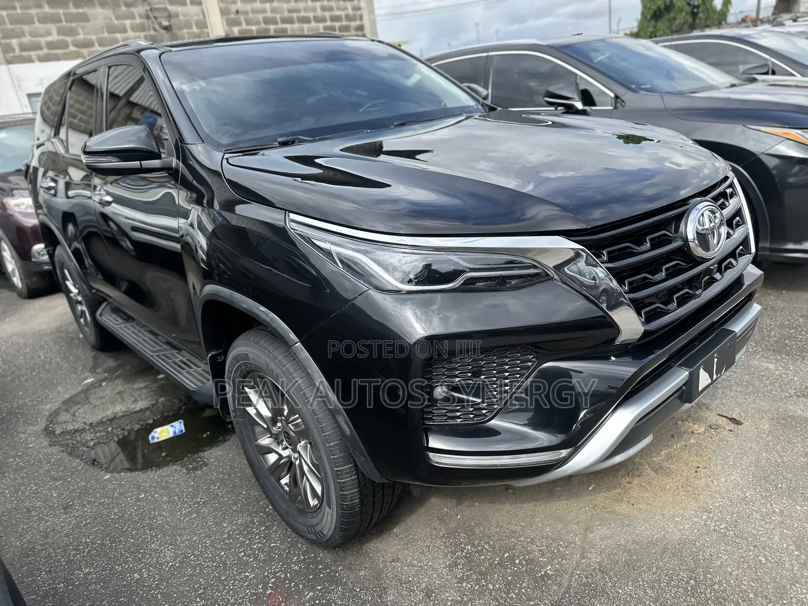 Toyota Fortuner 4.0 AWD 2023 Black