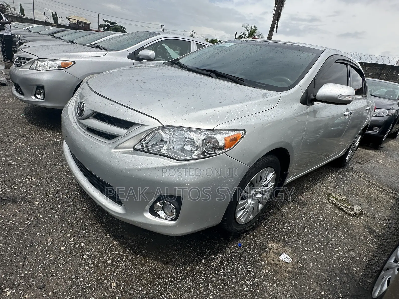 Toyota Corolla LE 4dr Sedan (1.8L 4cyl 4A) 2013 Silver