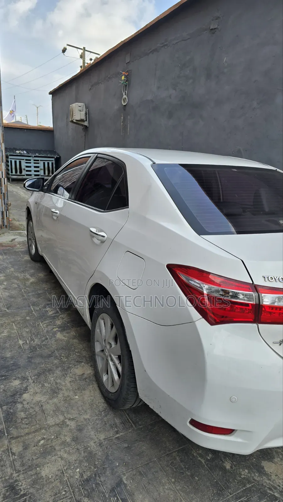 Toyota Corolla 2018 White