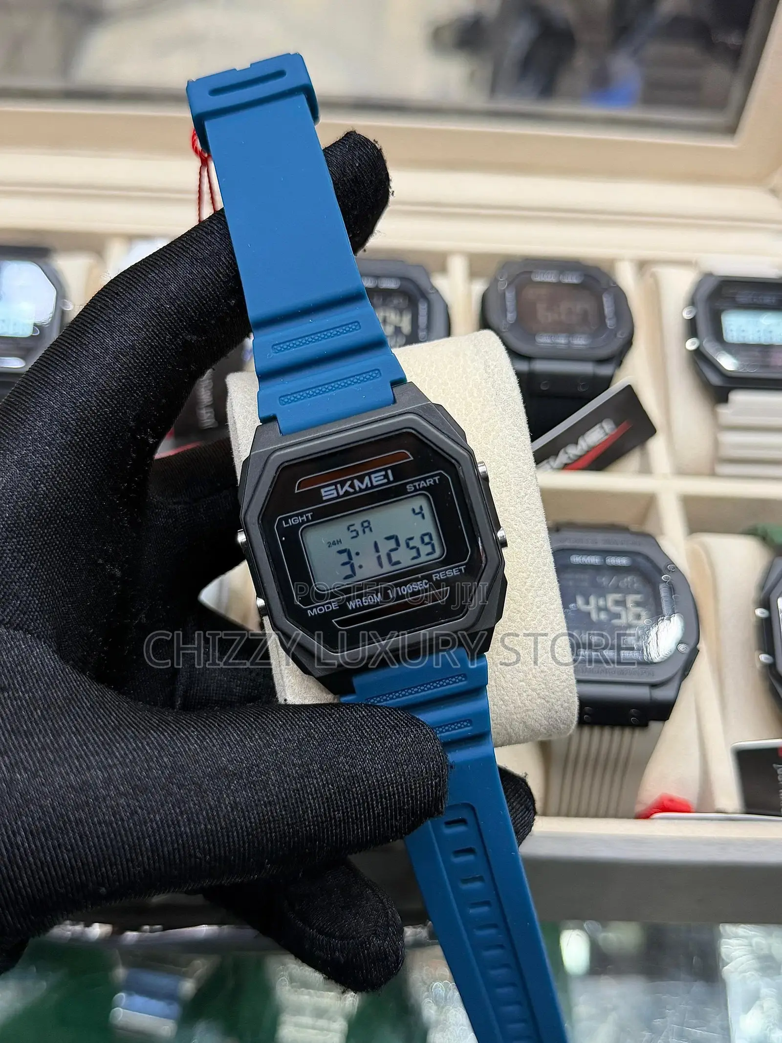 Skmei Quality Men Rubber Strap Wristwatch