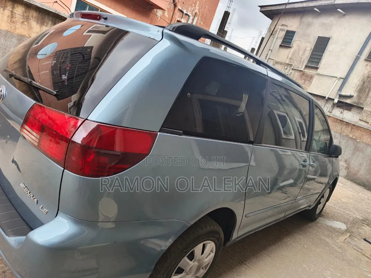 Toyota Sienna 2005 Blue